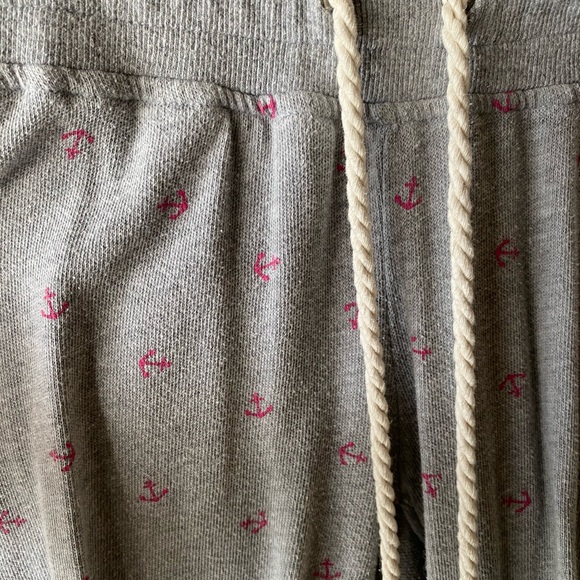 Roxy Capri Sweatpants Grey Pink Anchor - Picture 2 of 4